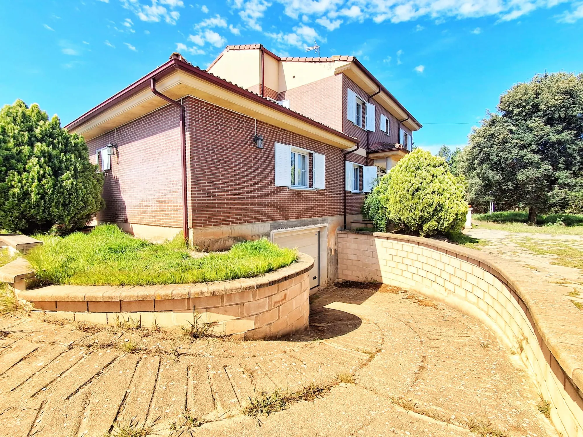 Chalet en venta en Burgos con licencia de casa rural