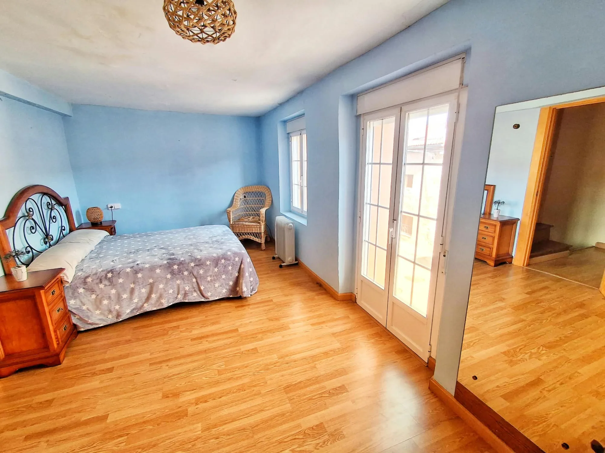 Chalet pareado en venta en Burgos de Osma - Soria
